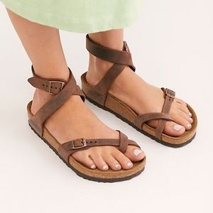 Yara Birkenstock’s size 40